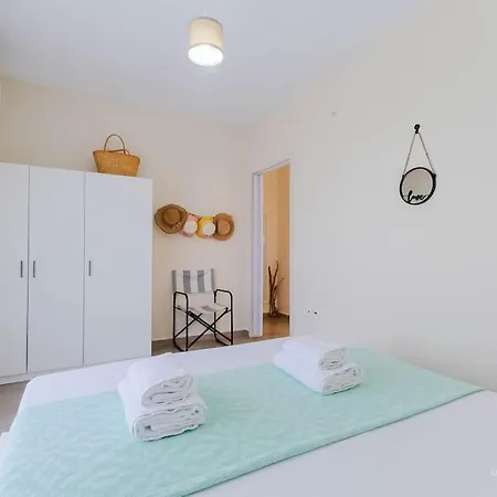 Nicolo Poseidi, With Private Garden Apartment