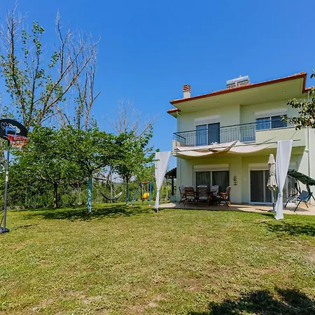 Apartment Nicolo Poseidi, With Private Garden