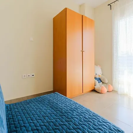 Apartament Nicolo Poseidi, With Private Garden Kalandra